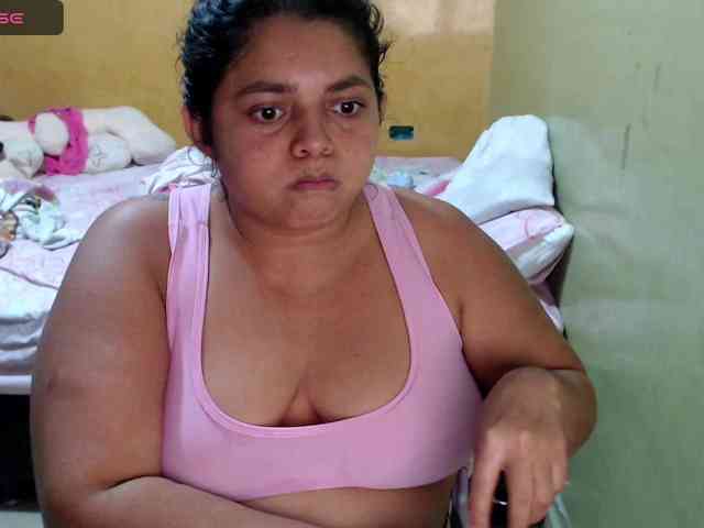 mia-naughty webcam