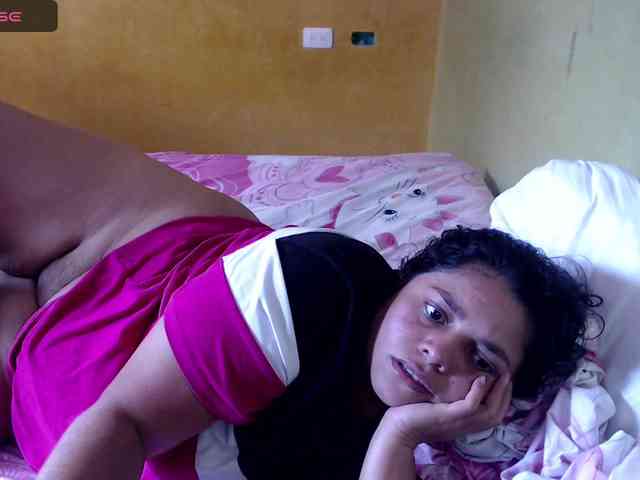 mia-naughty webcam