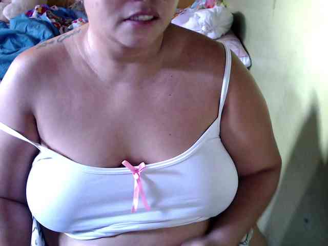 mia-naughty webcam