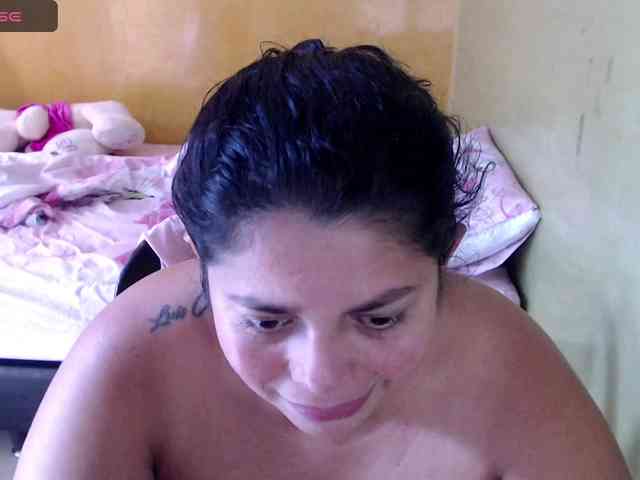 mia-naughty webcam