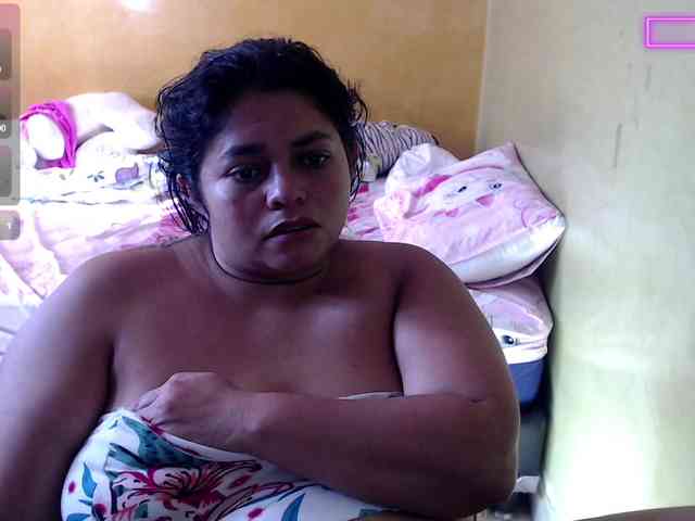 mia-naughty webcam