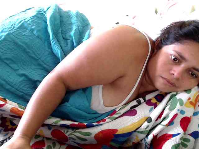 mia-naughty webcam