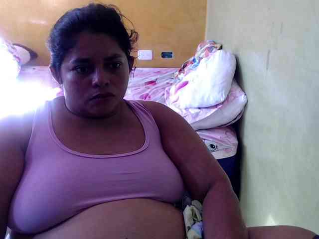 mia-naughty webcam