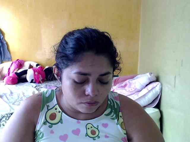 mia-naughty webcam