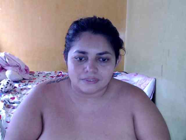 mia-naughty webcam