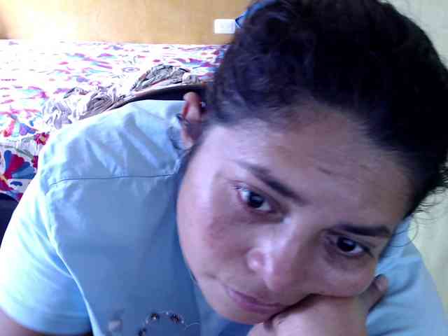 mia-naughty webcam