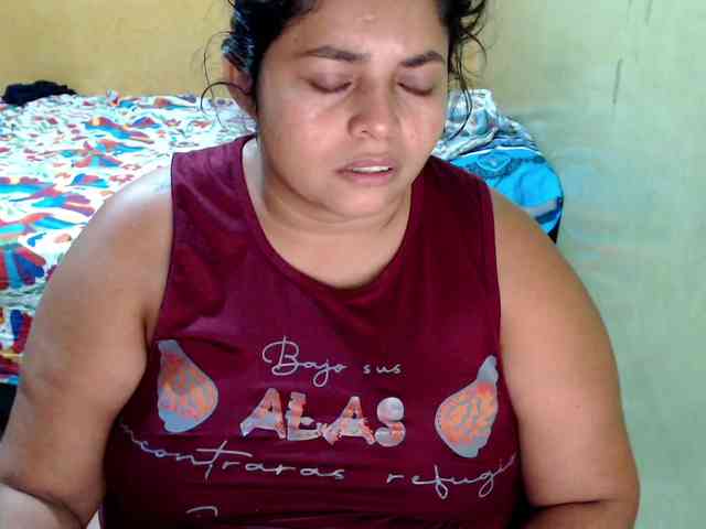 mia-naughty webcam