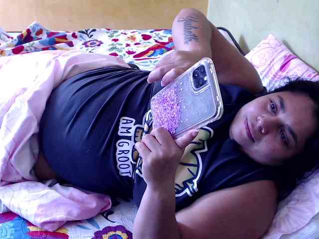 mia-naughty webcam
