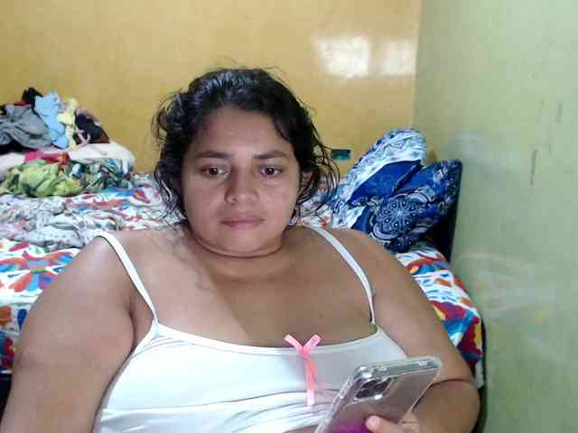 mia-naughty webcam