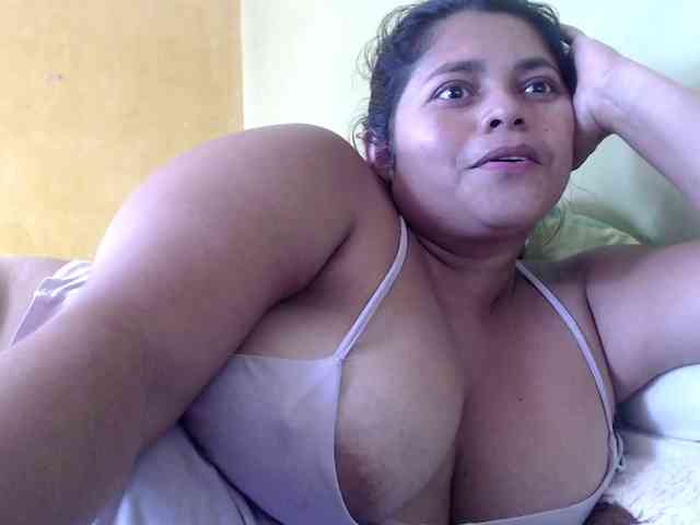mia-naughty webcam