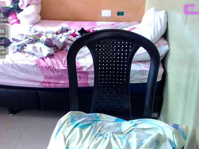 mia-naughty webcam