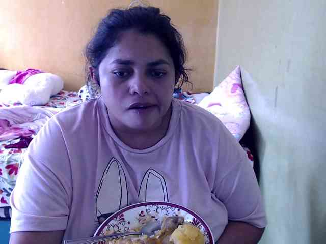 mia-naughty webcam