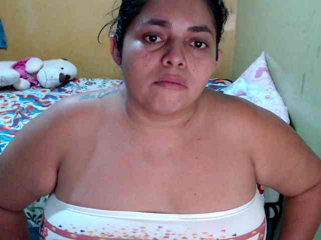 mia-naughty webcam