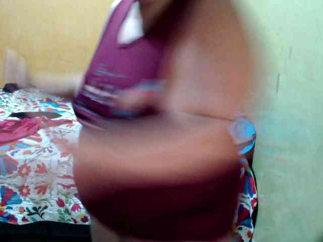 free dirty chat Mia-naughty