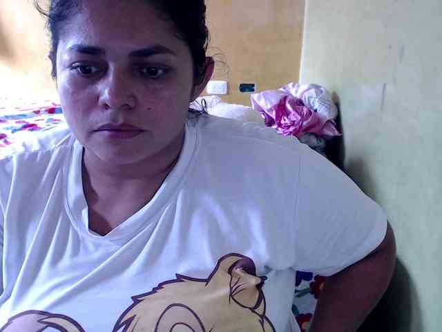mia-naughty webcam