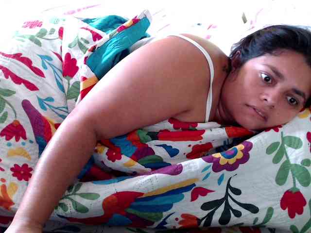 mia-naughty webcam