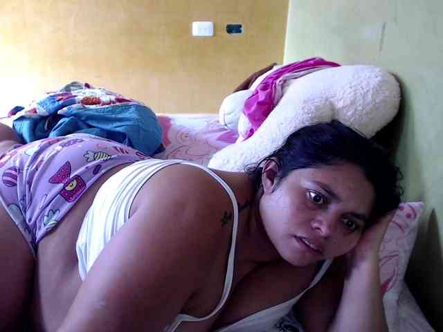 mia-naughty webcam