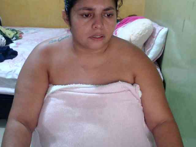 mia-naughty webcam