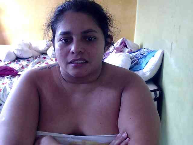 mia-naughty Live Webcam on BongaCams