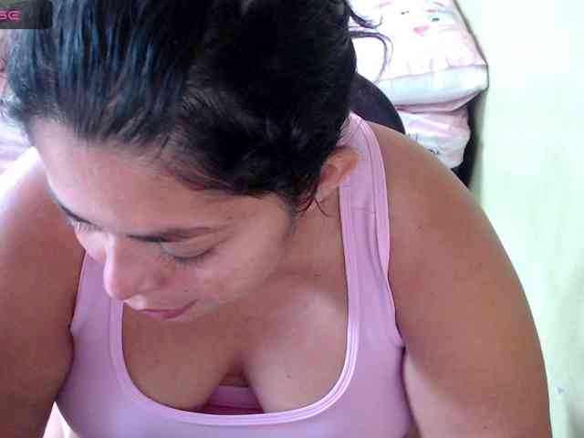 mia-naughty webcam