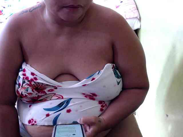 mia-naughty webcam
