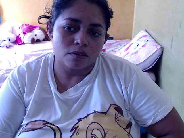 mia-naughty webcam