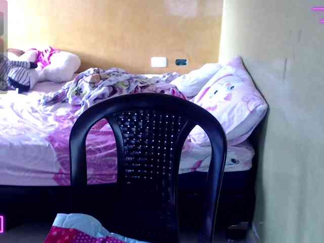 mia-naughty webcam