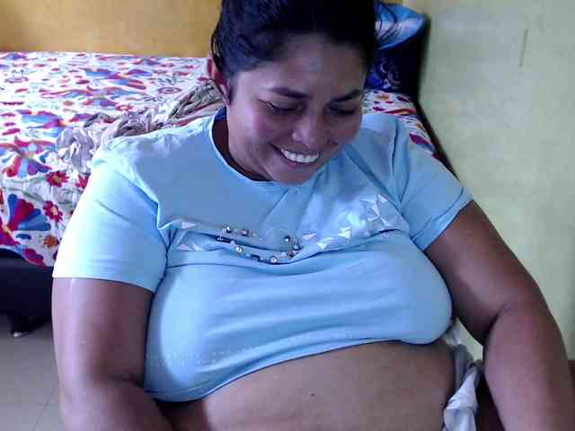 mia-naughty webcam