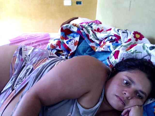 mia-naughty webcam