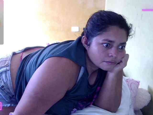 mia-naughty webcam