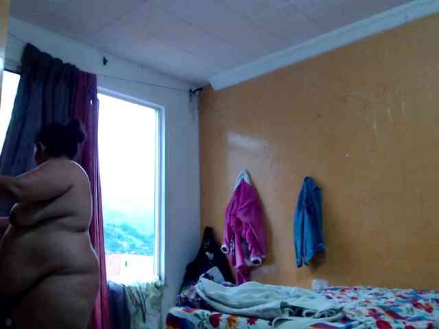 mia-naughty mia-naughty