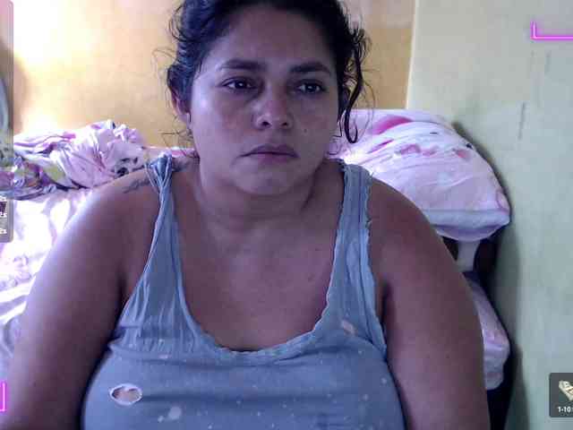 mia-naughty webcam