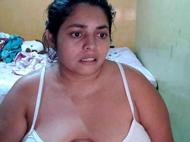mia-naughty webcam