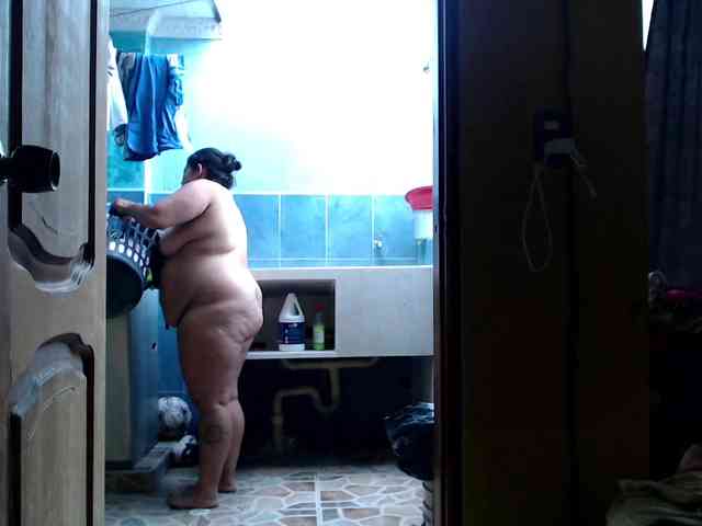 mia-naughty webcam