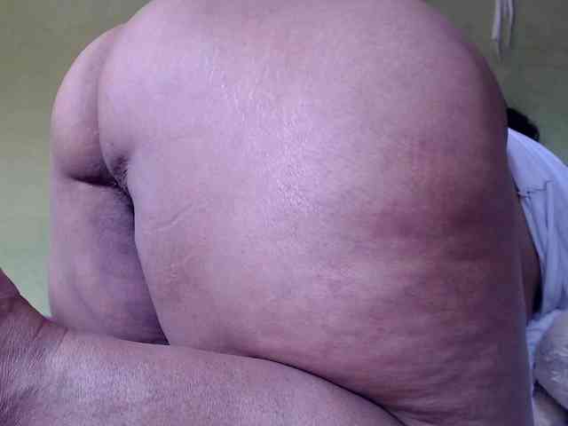 mia-naughty webcam
