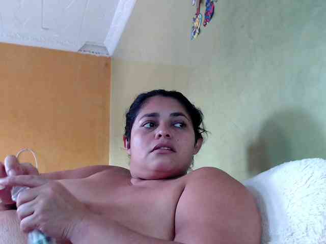 mia-naughty webcam