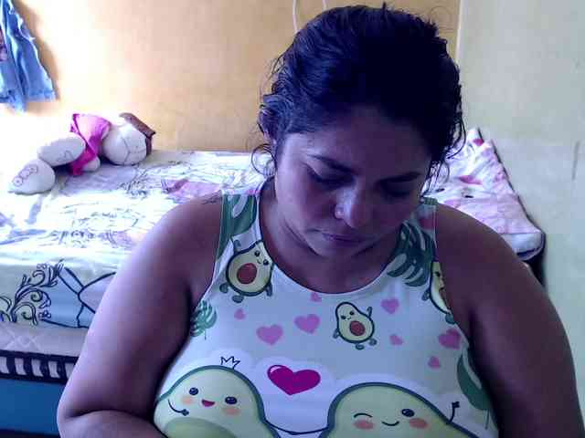 mia-naughty webcam