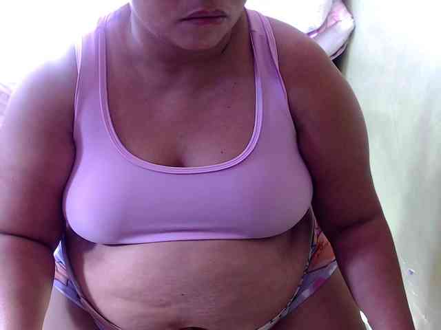 mia-naughty webcam