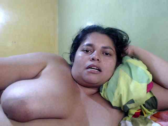 mia-naughty webcam