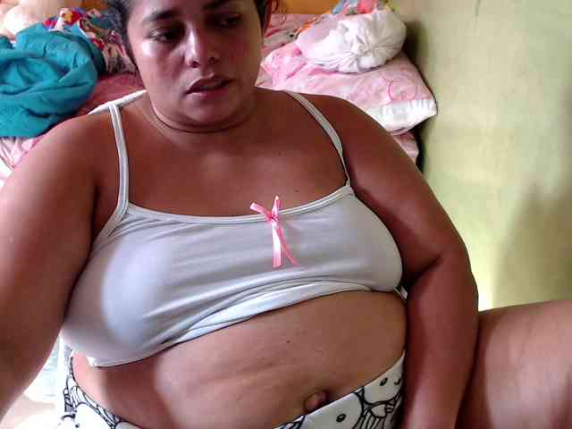 mia-naughty webcam