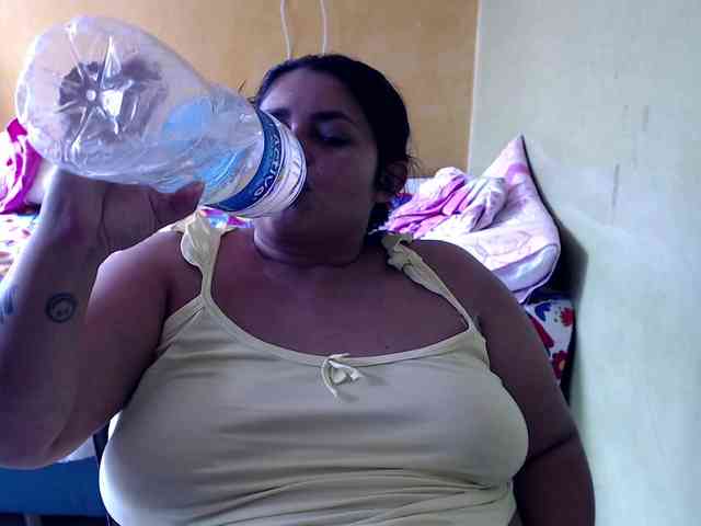 mia-naughty webcam