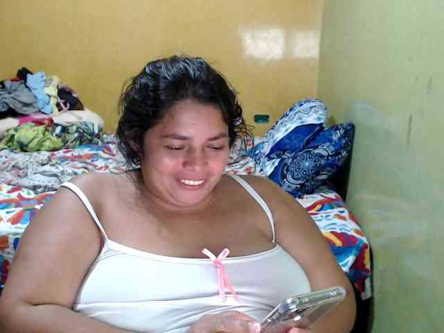 mia-naughty webcam