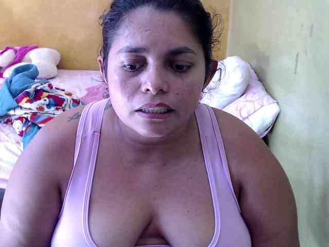 mia-naughty webcam