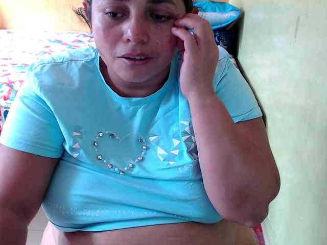 mia-naughty webcam