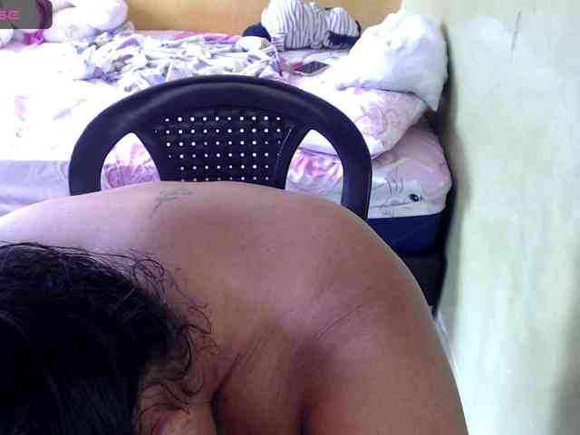 mia-naughty webcam