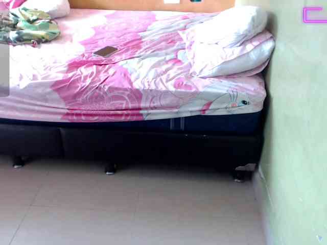 mia-naughty webcam