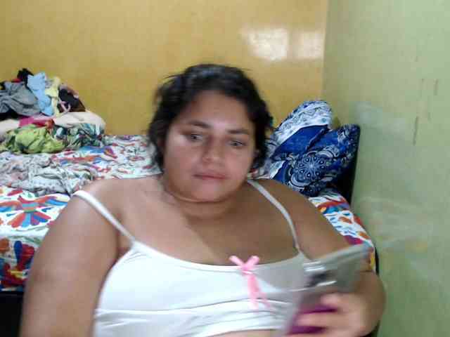 mia-naughty webcam