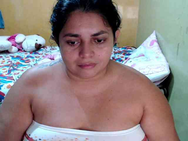 mia-naughty webcam