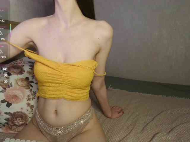 Nudeey webcam