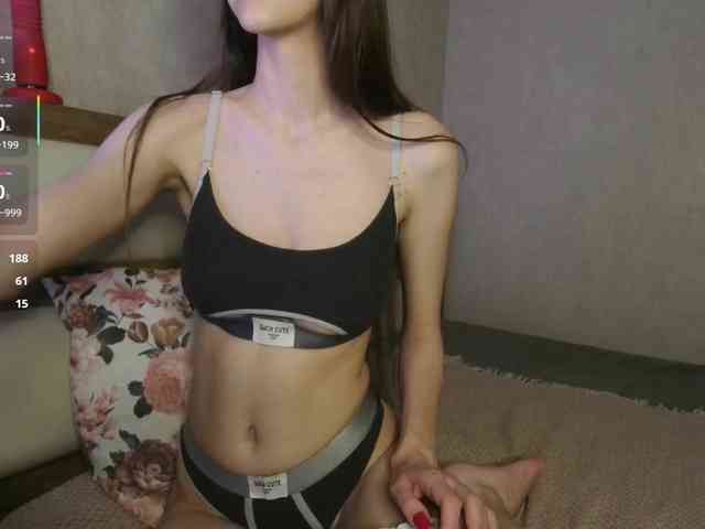 Nudeey webcam